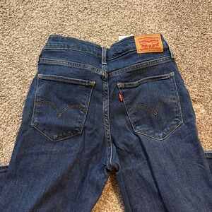 Levi’s high rise straight jeans